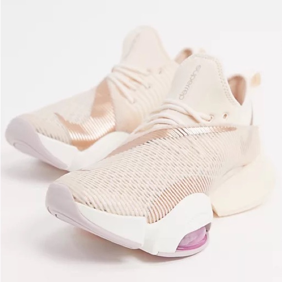 NIKE WOMEN'S AIR ZOOM SUPERREP - Picture 1 of 8